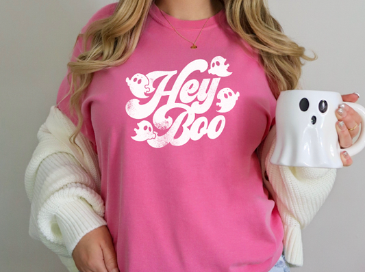 Hey Boo Ghost Shirt – Cute Retro Halloween Graphic Tee