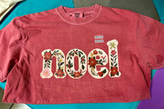 NOEL Floral Comfort Colors Christmas Tee – Embroidered-Style Holiday Graphic Shirt