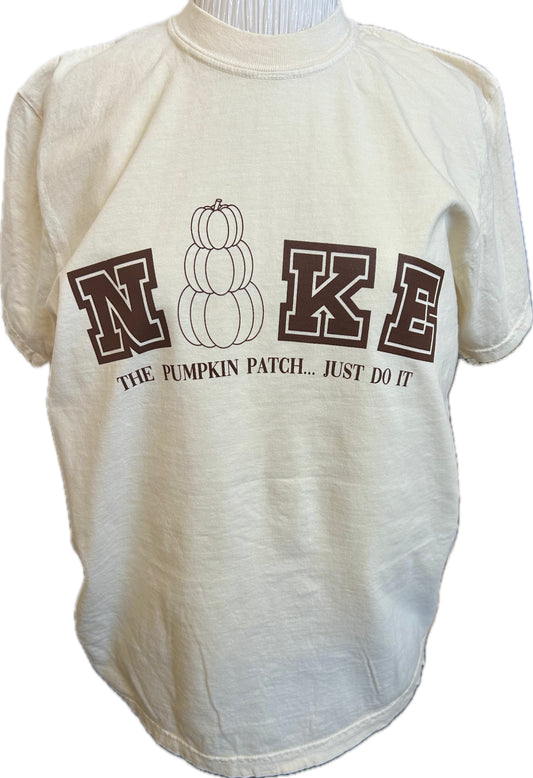 Pumpkin Patch Shirt – Funny Fall Graphic Tee – “Just Do It” Pumpkin Stack Design – Cozy Autumn T-Shirt